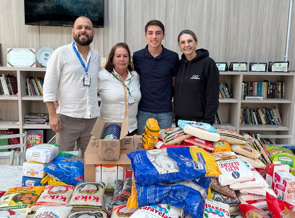 Passeio ciclístico arrecada mais de 100 kg de alimentos para lar em Tijucas