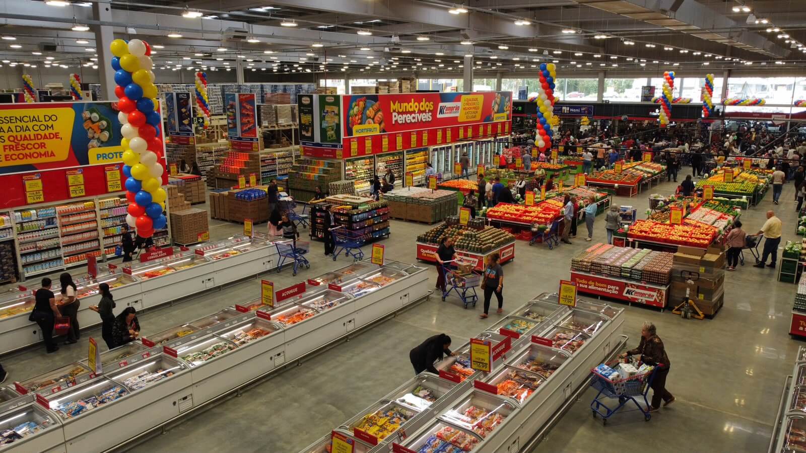 Komprão comemora uma década sorteando 10 anos de compras grátis 