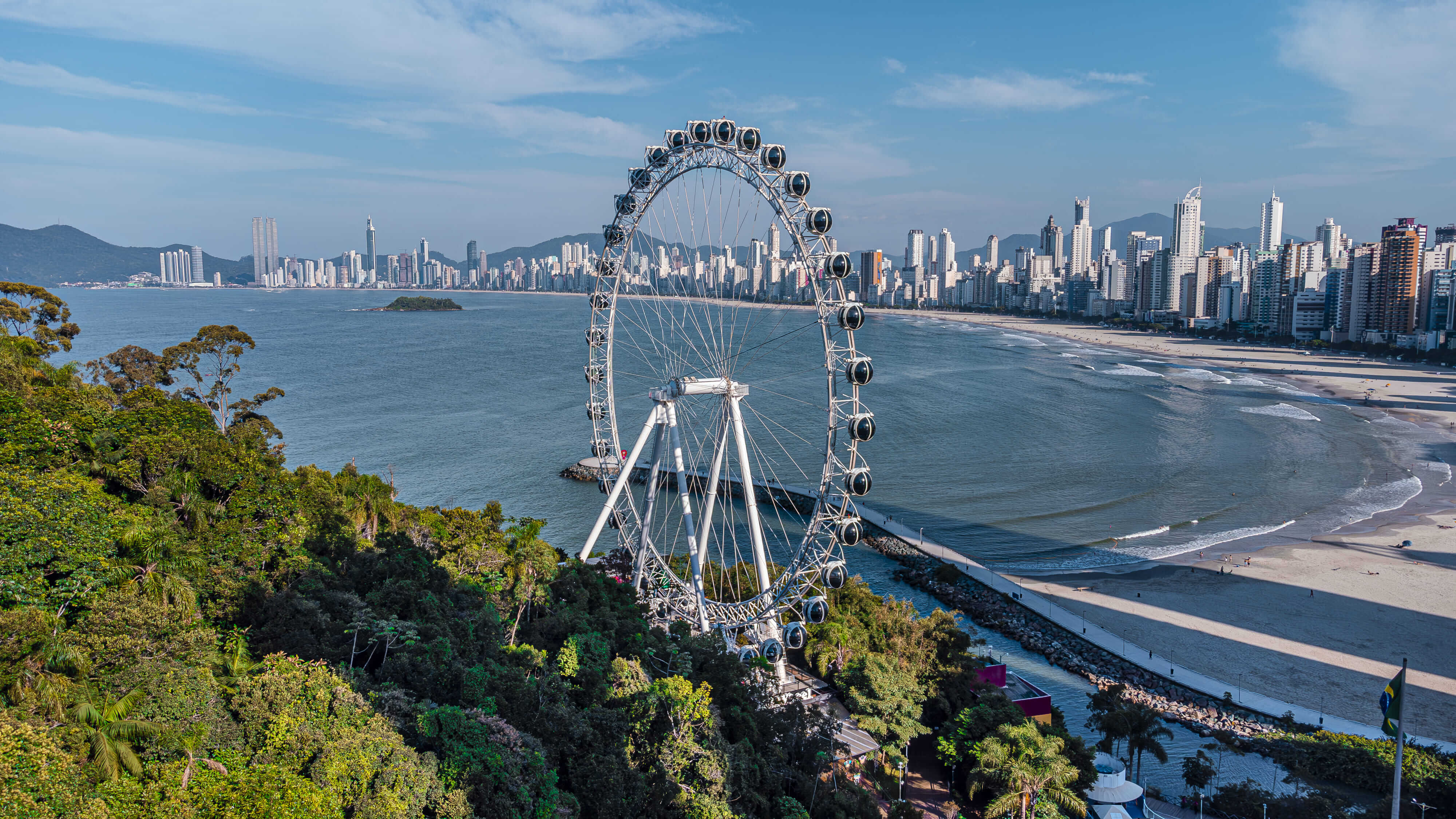 Roda-gigante coloca BC no mapa do “Oscar” do entretenimento mundial