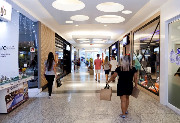 Lojas do Itajaí Shopping com descontos de até 70% 