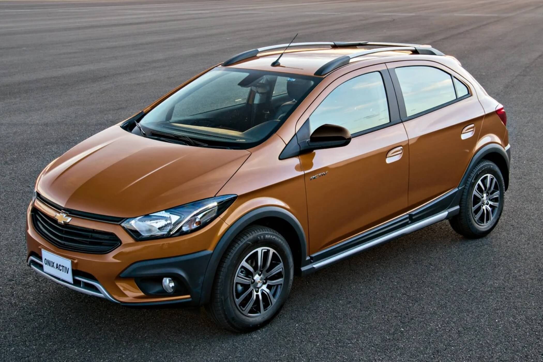 Novo Onix Activ chega mais alto e versátil