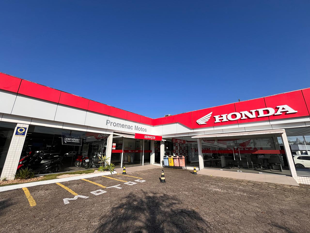 CNH na mão, primeira moto na garagem